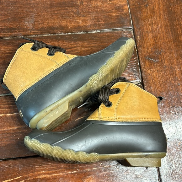Sperry Duck Boots - Picture 2 of 4